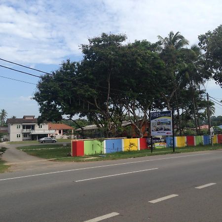 First Guest House Kuantan Exterior foto